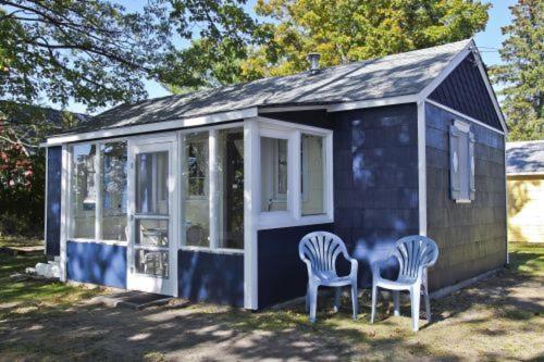 Cabin #2 - M Den Cabin Carp Lake Екстер'єр фото